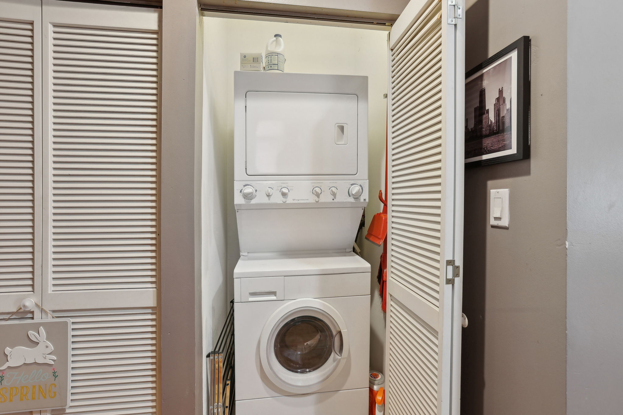 W Huron St Unit 2R-0206-013