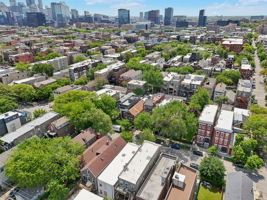W Huron St -0206-009