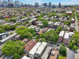 W Huron St -0206-010