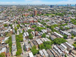W Huron St -0206-012