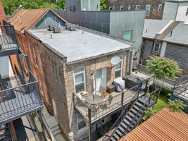 W Huron St -0206-017