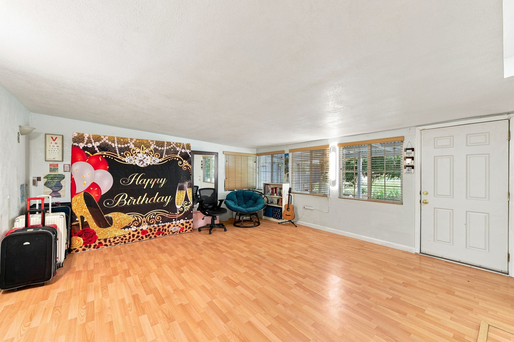 021_F8_1464 Hillsdale Ave