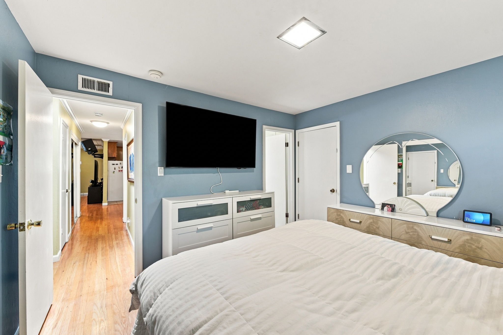 028_F8_1464 Hillsdale Ave