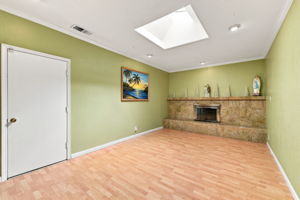 010_F8_1464 Hillsdale Ave