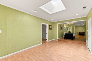 012_F8_1464 Hillsdale Ave