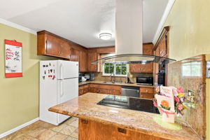 015_F8_1464 Hillsdale Ave