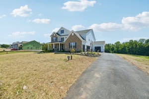 Seneca Farm Ln-002.jpg