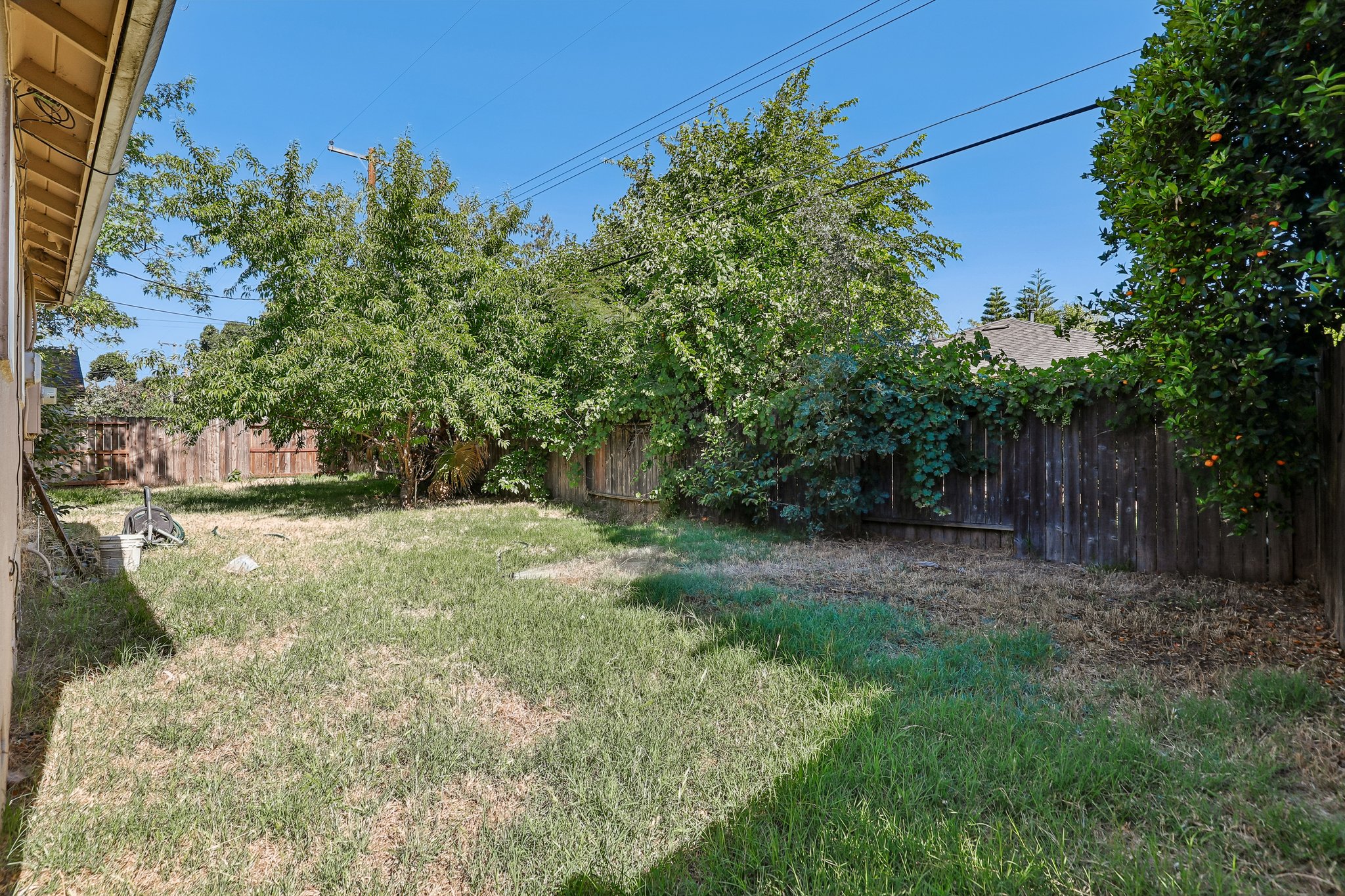 Mathews Way-S2406-008.jpg