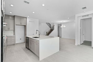 Kitchen/ Dining Room