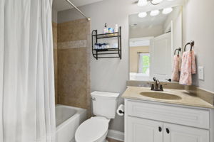  Photo 47