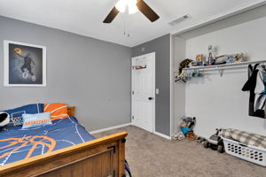  Photo 37