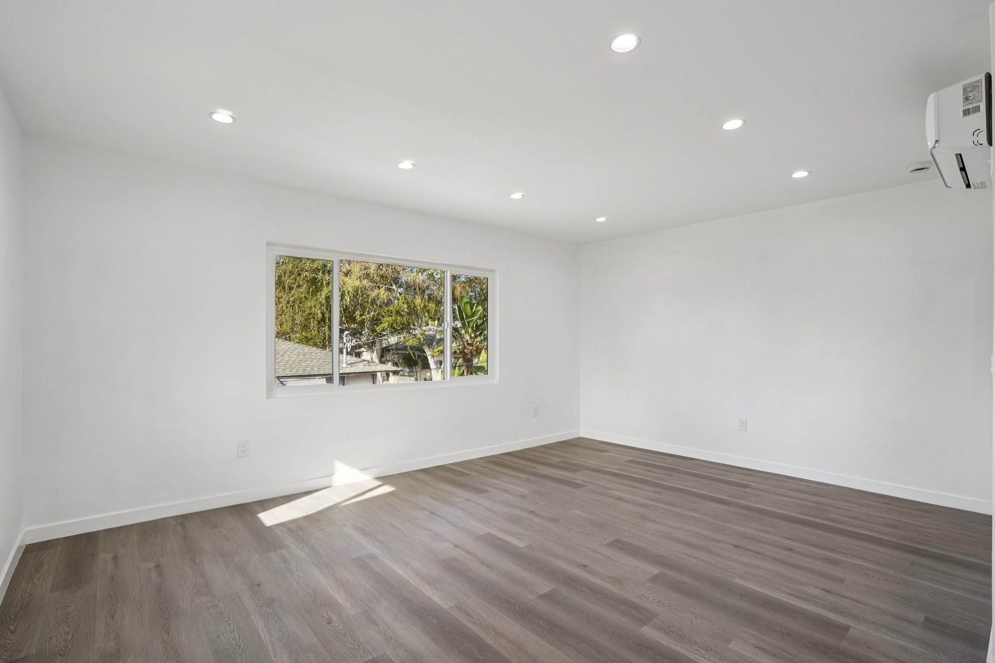 Allen Ave-S2112-003.jpg