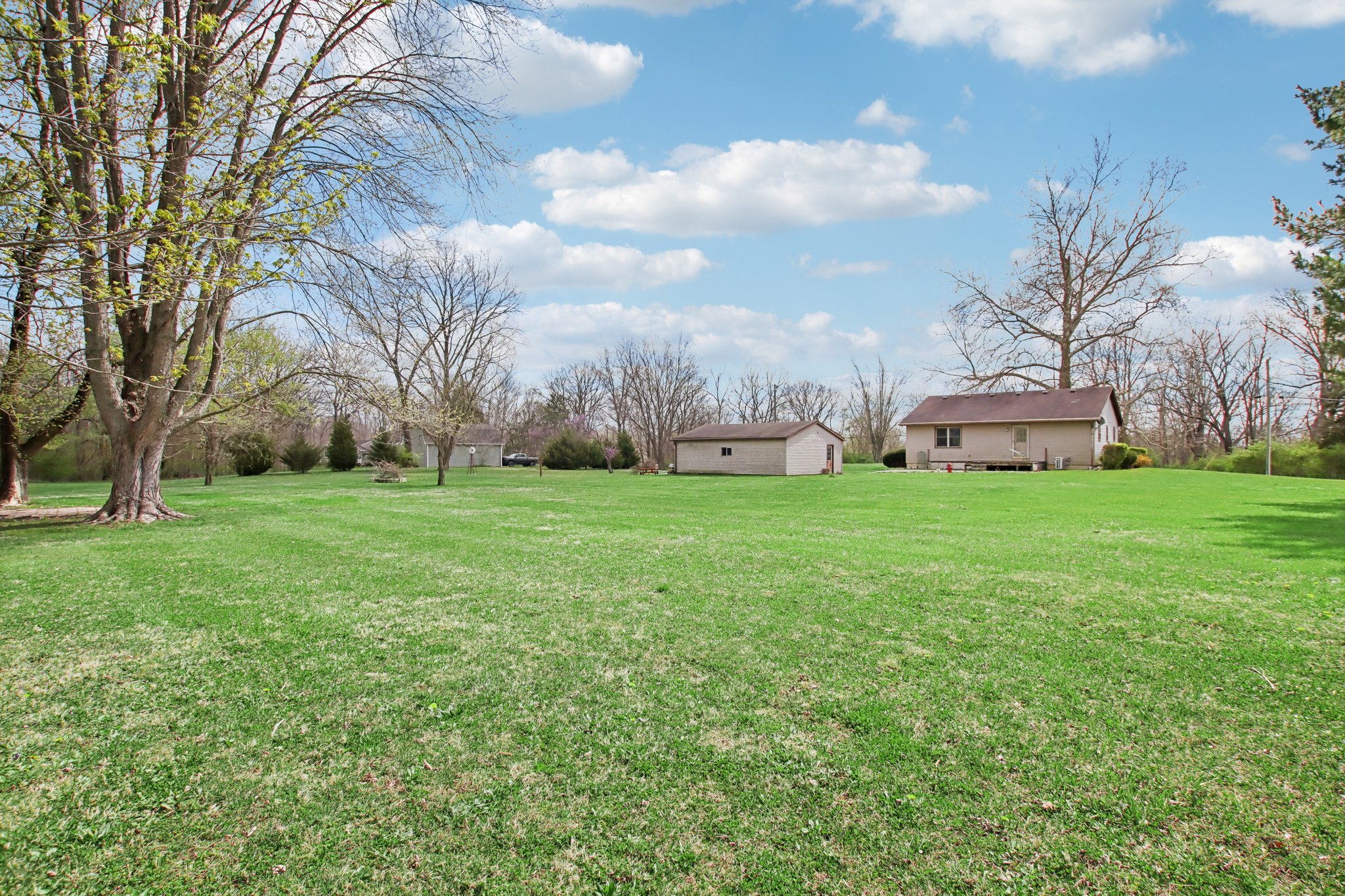 E Vandalia Rd-S0604-030.jpg