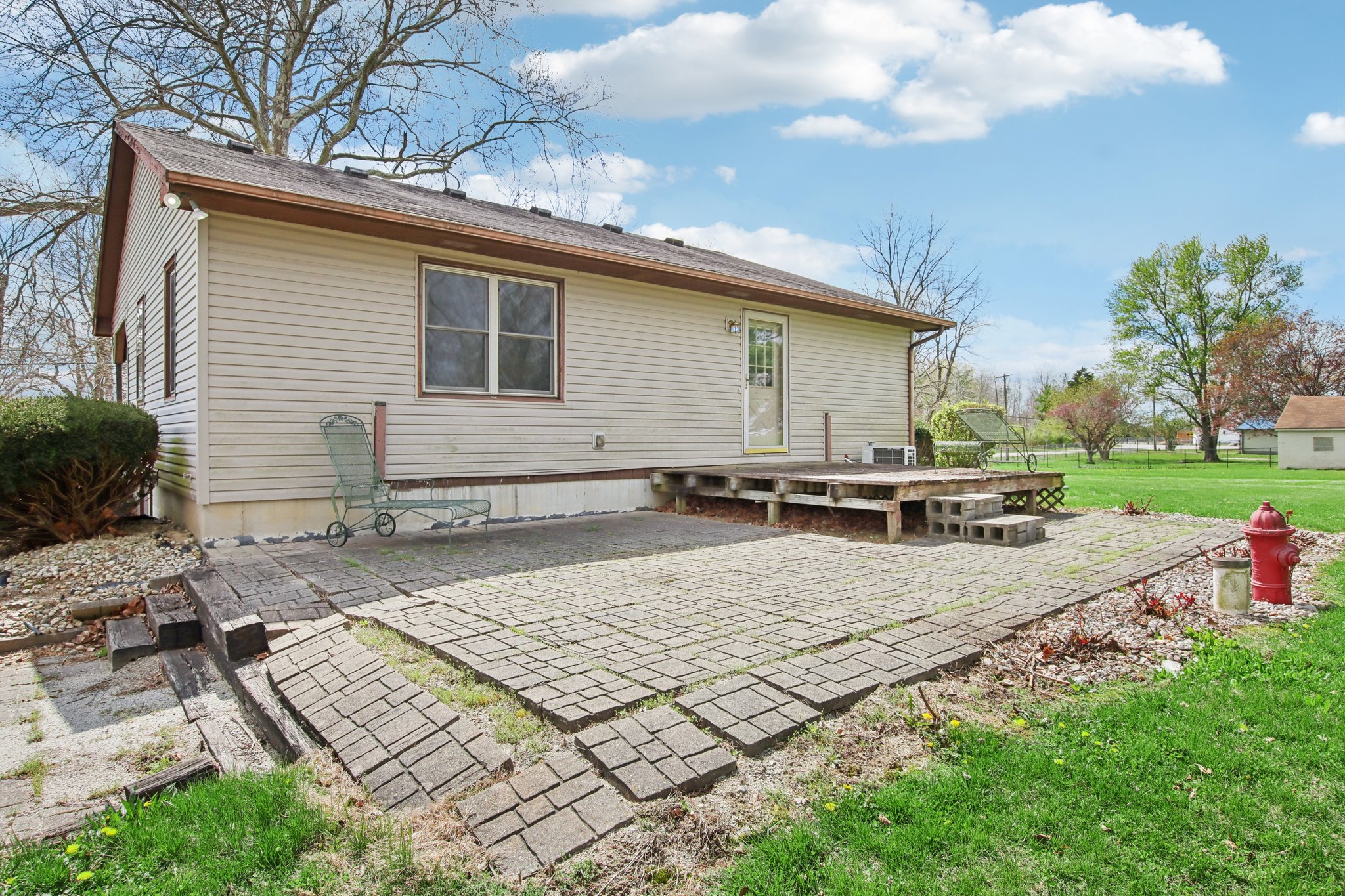 E Vandalia Rd-S0604-031.jpg