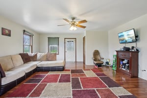 E Vandalia Rd-S0604-008.jpg