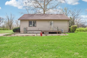 E Vandalia Rd-S0604-026.jpg