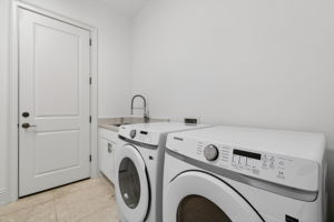 Laundry Room 1 of 2
