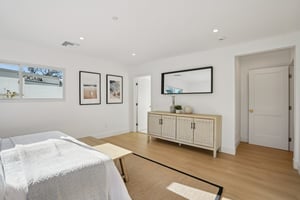 11th St-L0408-062.jpg