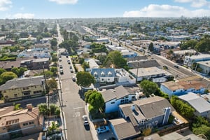 11th St-S0508-005.jpg