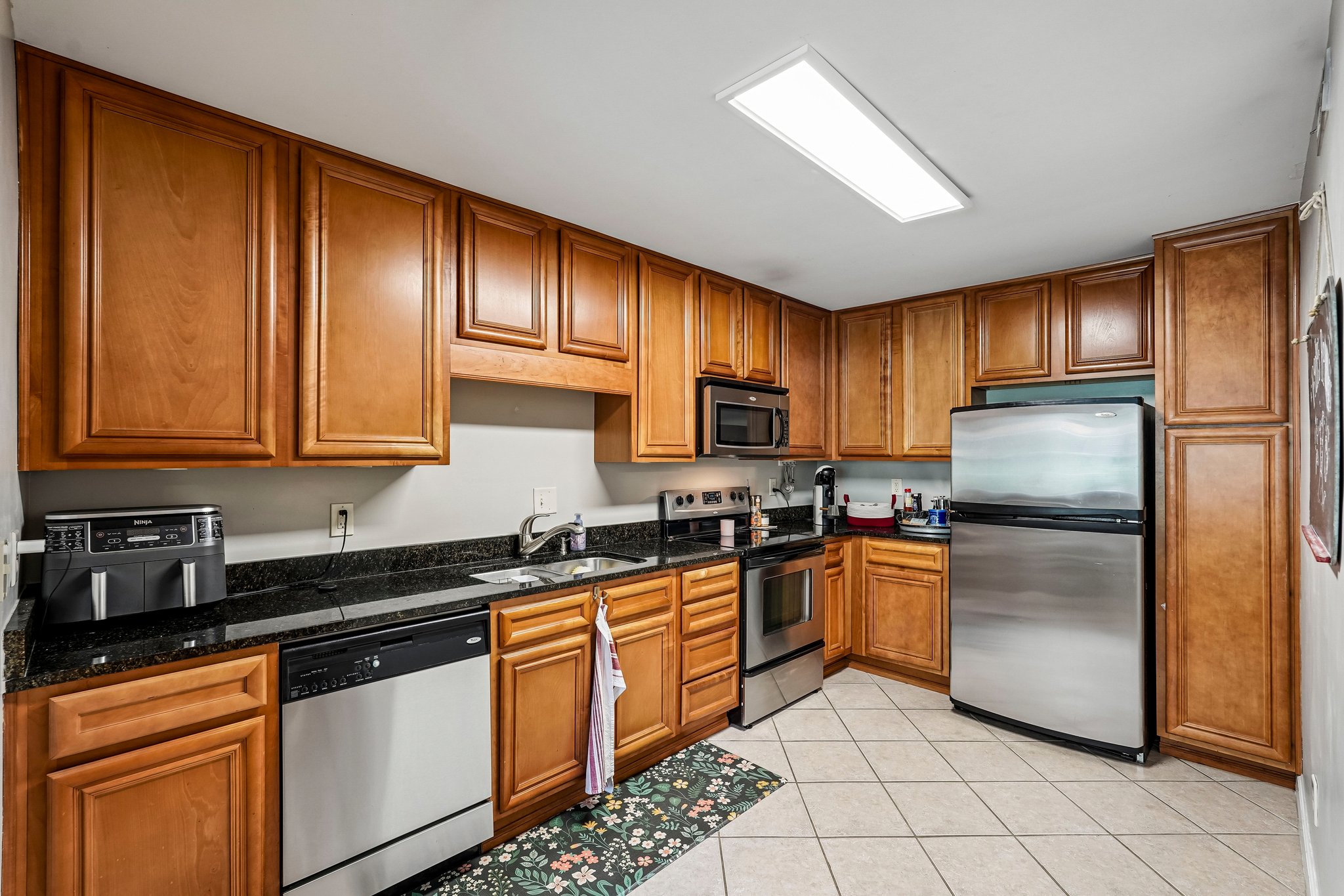 Briarwood Rd NE-S1807-009.jpg