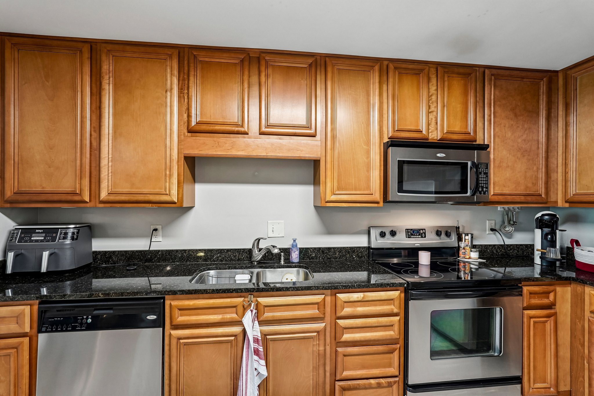 Briarwood Rd NE-S1807-012.jpg