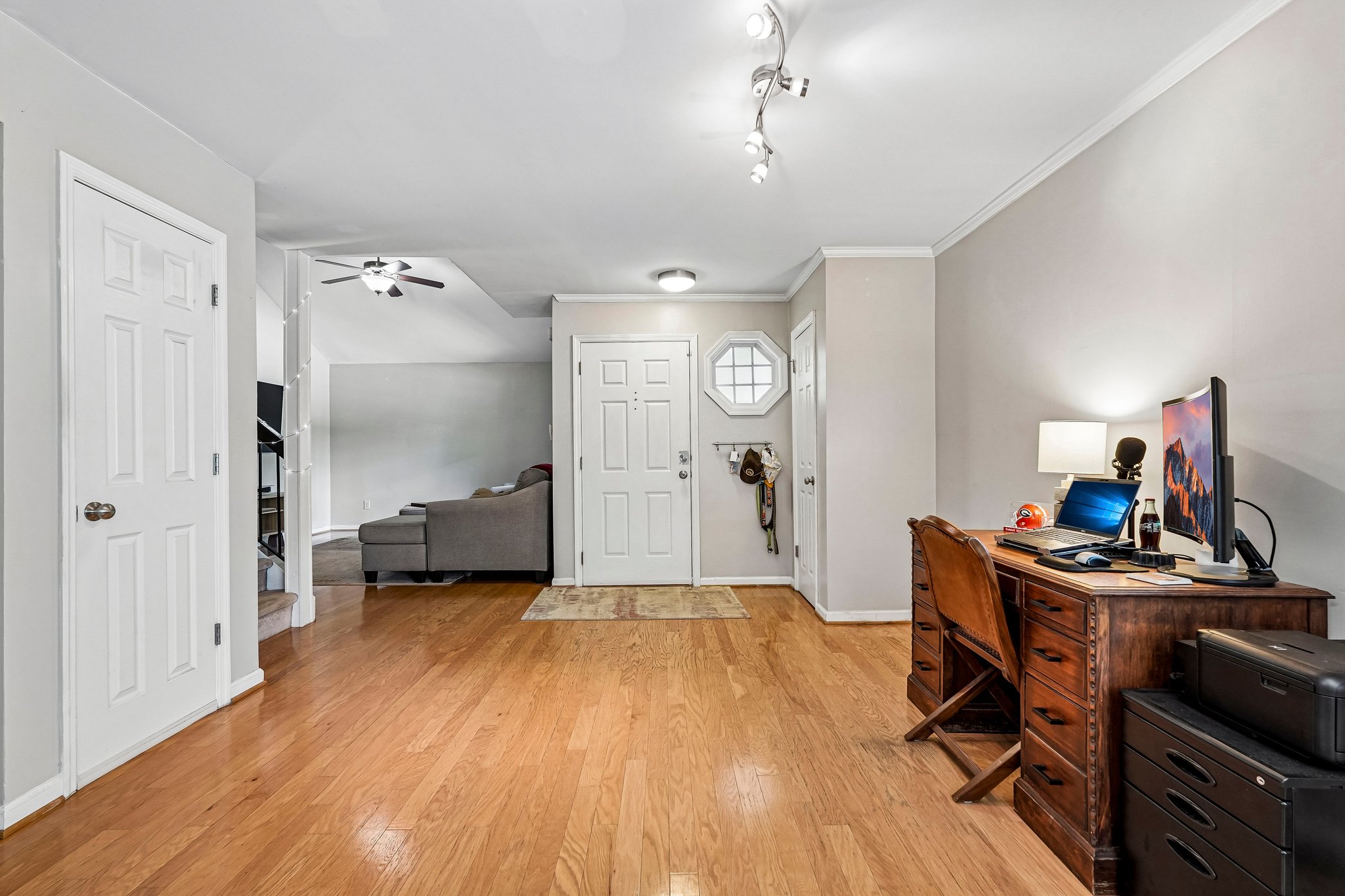 Briarwood Rd NE-S1807-016.jpg