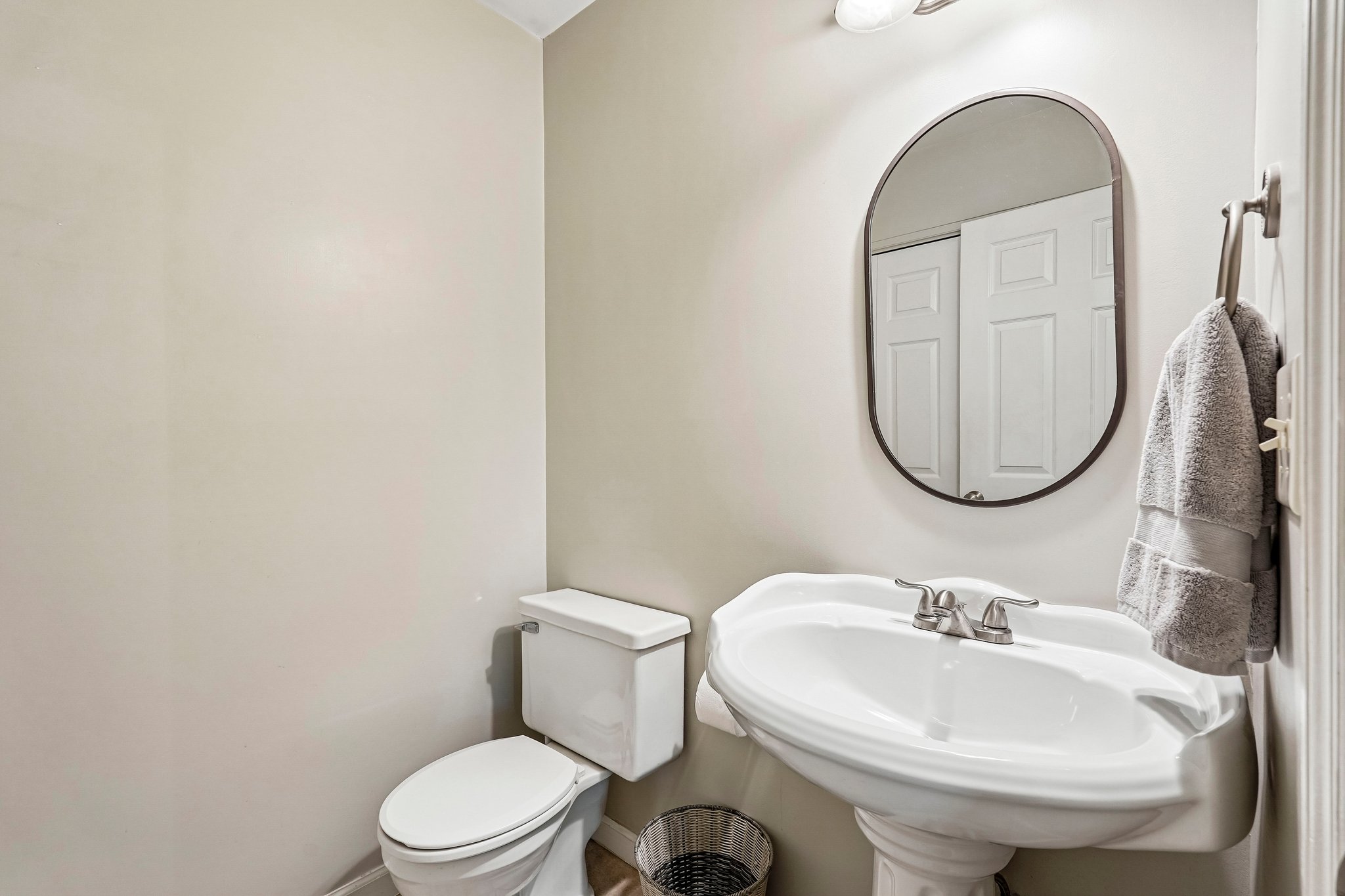 Briarwood Rd NE-S1807-017.jpg