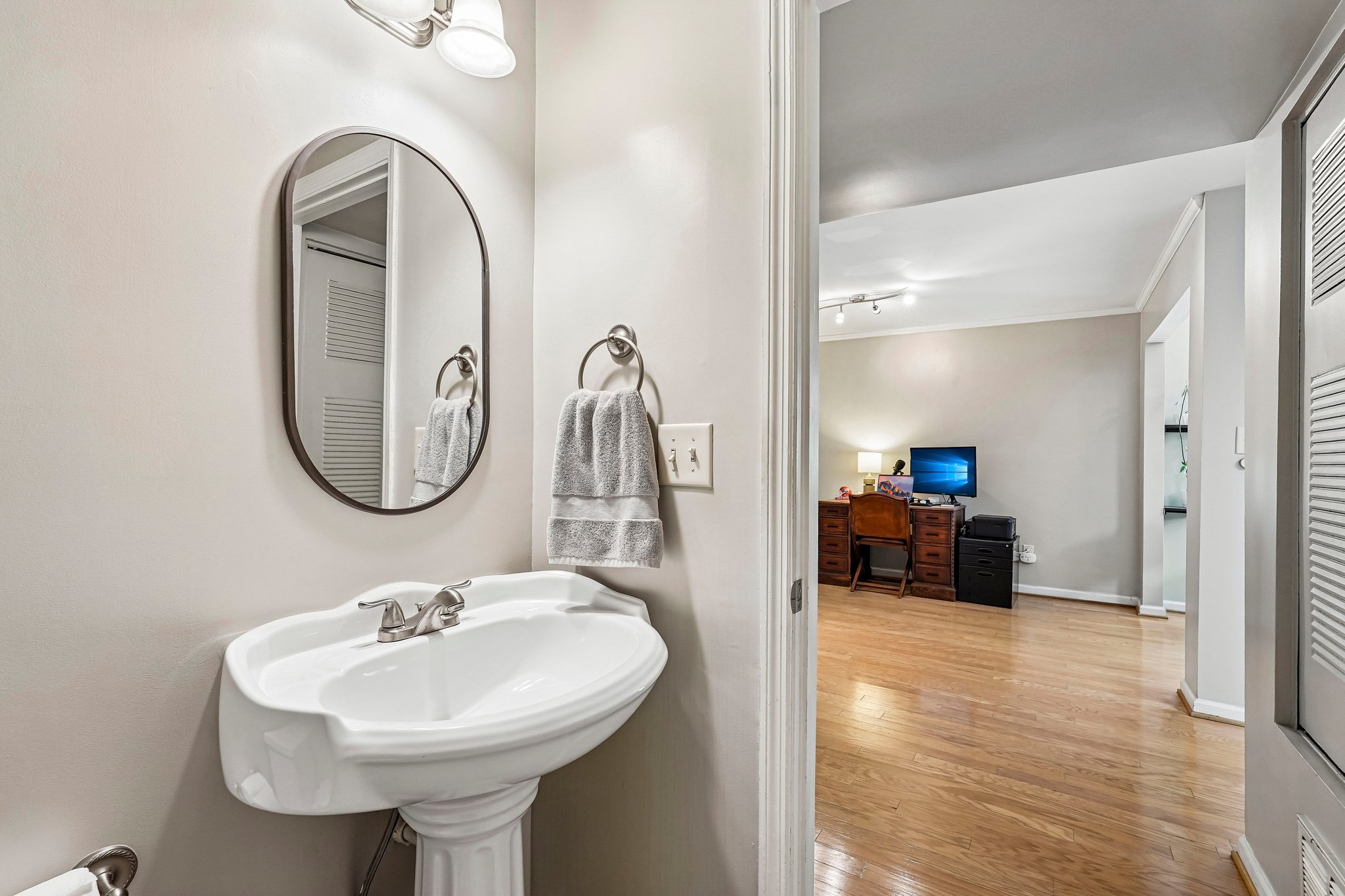 Briarwood Rd NE-S1807-018.jpg