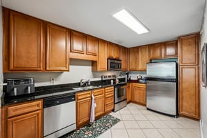 Briarwood Rd NE-S1807-009.jpg