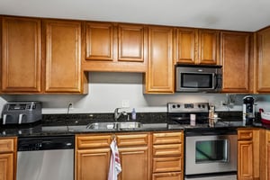 Briarwood Rd NE-S1807-012.jpg