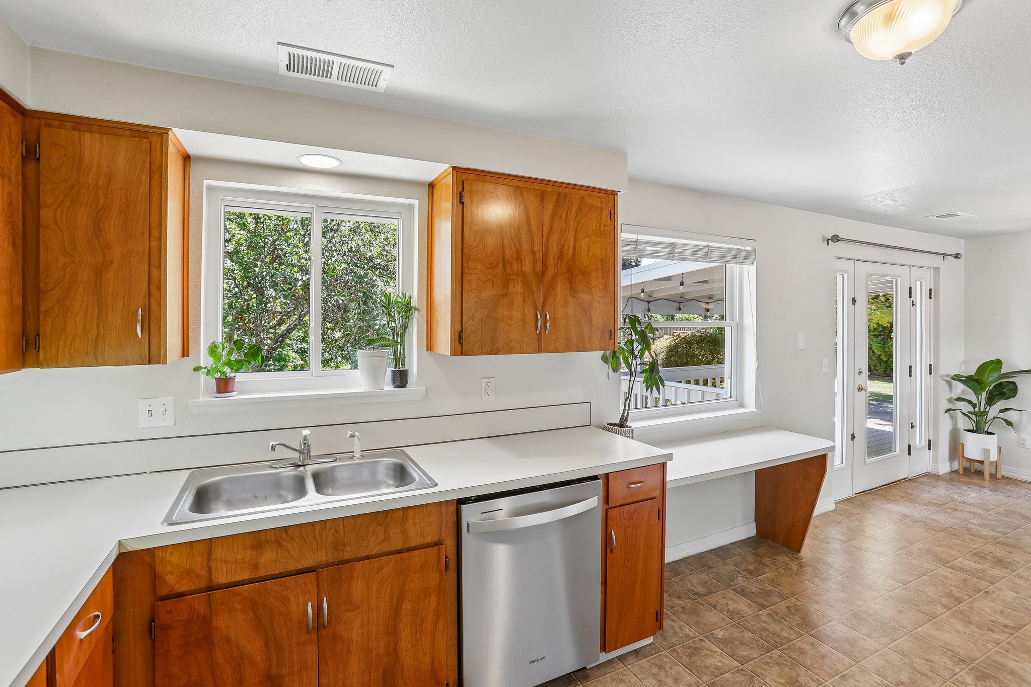 SW May Ct-S1007-016.jpg
