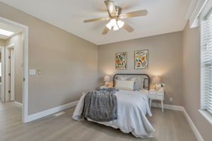 027_ 14685 Oka Rd 11  Los