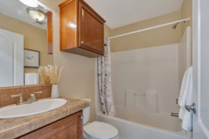 031_ 14685 Oka Rd 11  Los