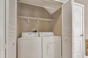 032_ 14685 Oka Rd 11  Los