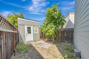 035_ 14685 Oka Rd 11  Los