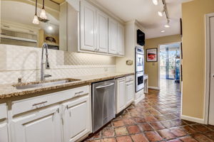 15th St NE 2C -007