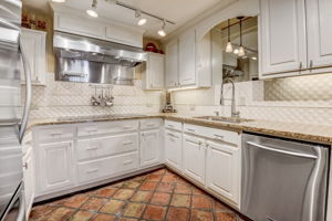 15th St NE 2C -006