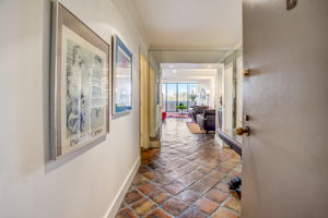 15th St NE 2C -001