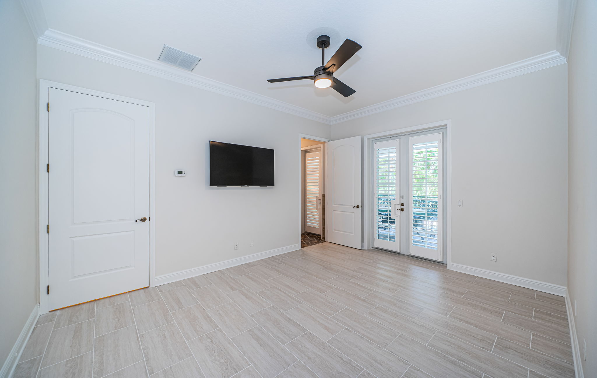 First Floor Guest Bedroom1a