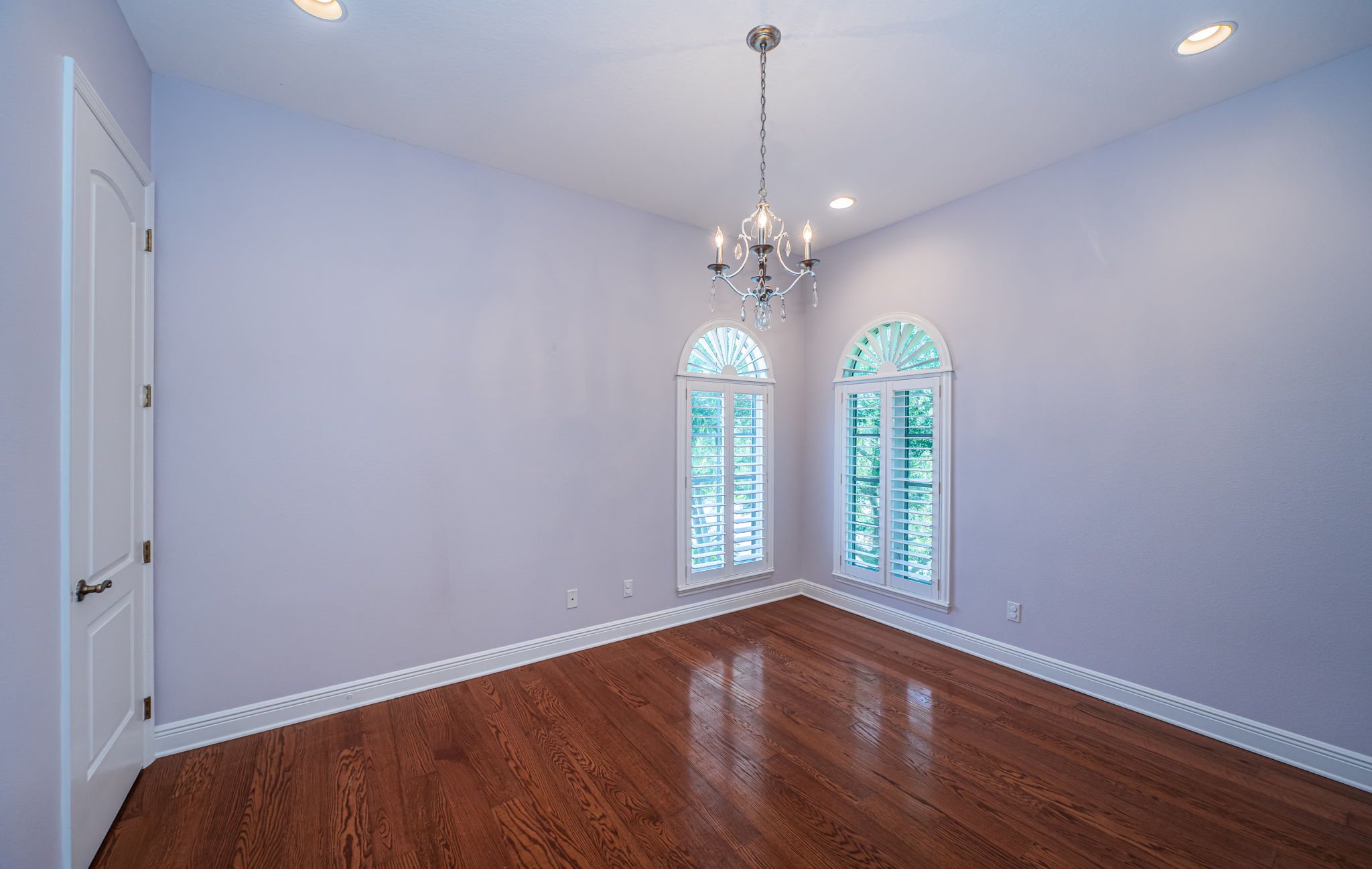 Upper Level Bedroom3a-2