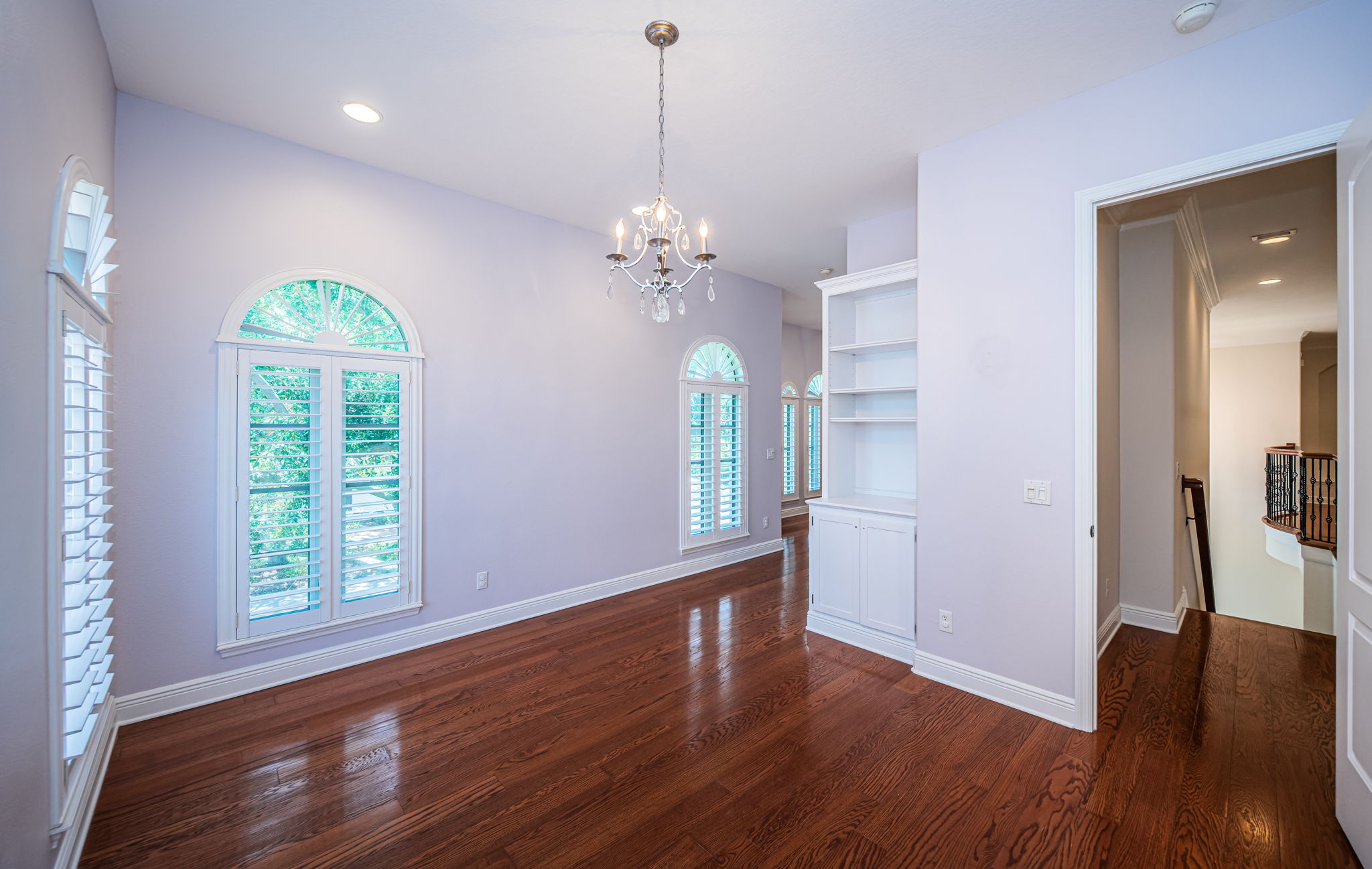 Upper Level Bedroom3b-2