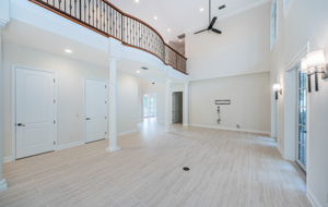 Family Room2-2