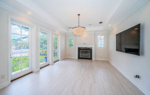 Living Room1-2