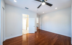 Upper Level Bedroom2b