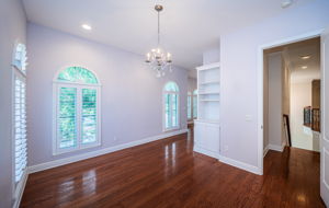 Upper Level Bedroom3b-2