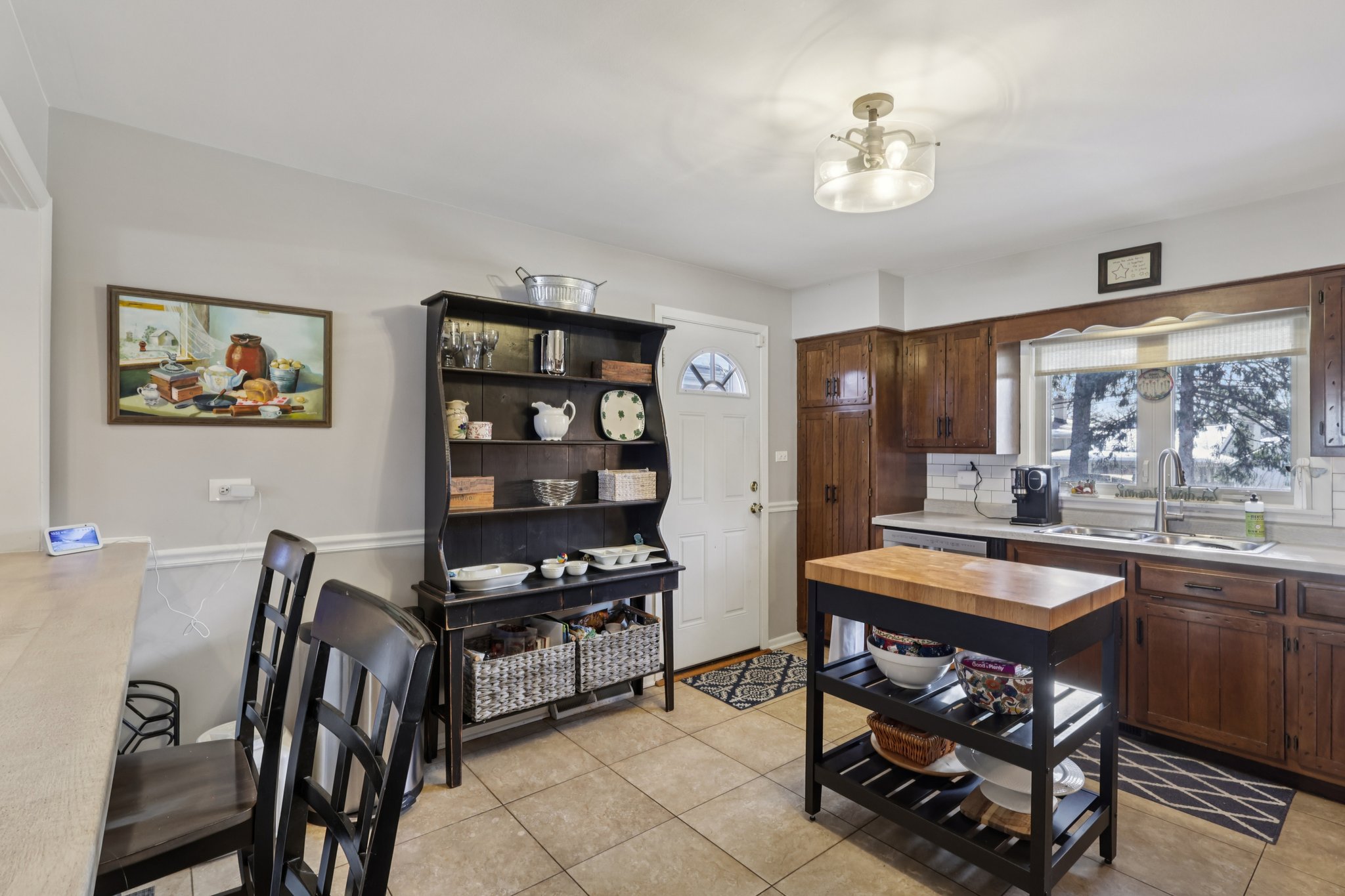 Chicago Ave-S1612-009.jpg