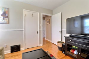 Photo 46
