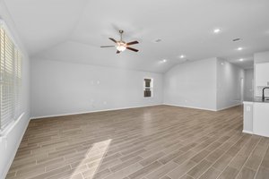 147 Hackberry Ln, Bastrop, TX 78602, USA Photo 8