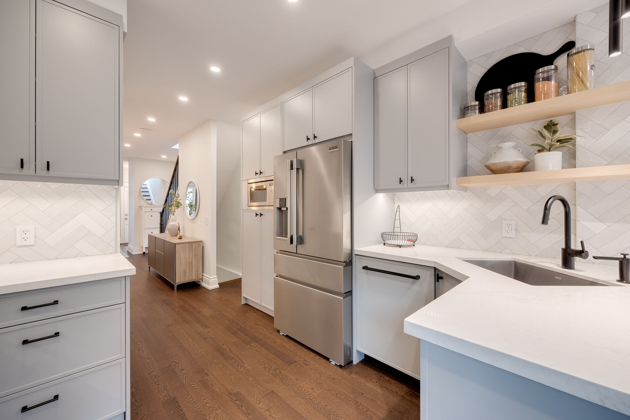Toronto property showcase — delivered property photograph 16