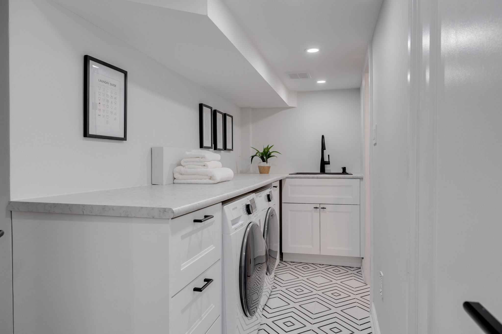 Toronto property showcase — delivered property photograph 35